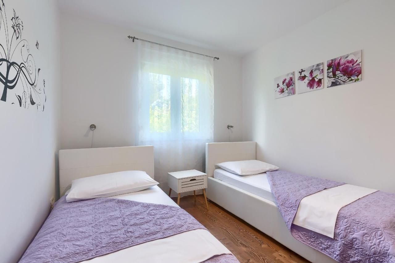 Apartments Gilly 1 Премантура Экстерьер фото